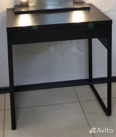 Компьютерный стол IKEA микке