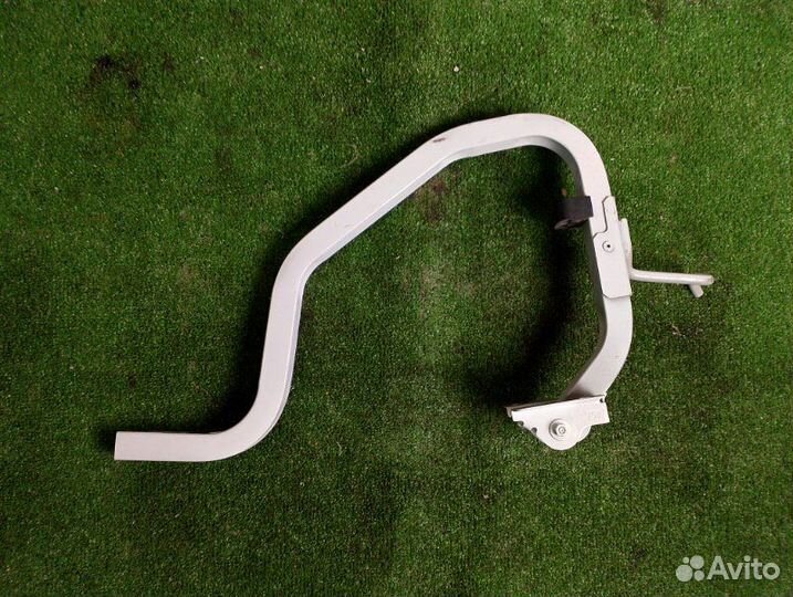 Петля двери багажника задняя правая Renault Logan