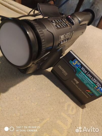 Видеокамера panasonic VX30