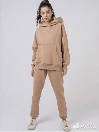 Спортивный костюм женский