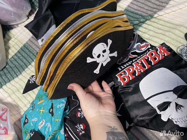 Банданы, шляпы