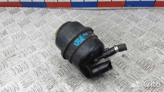 Бачок гу audi A6 C6 (2UK15NO01)