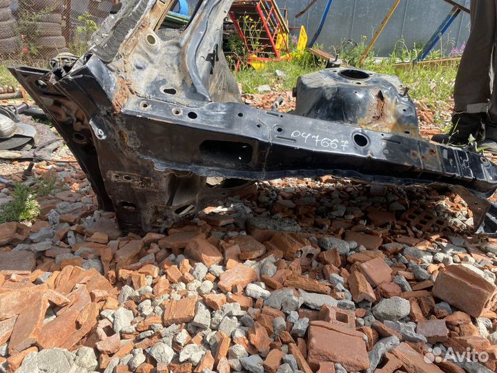 Лонжерон передний правый (четверть ) Lexus GS 2005