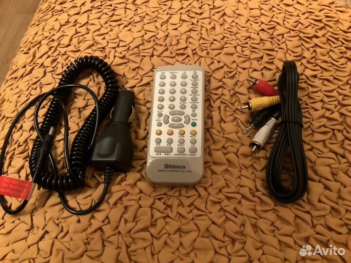 Комплектующие к портативному проигрывателю dvd shi