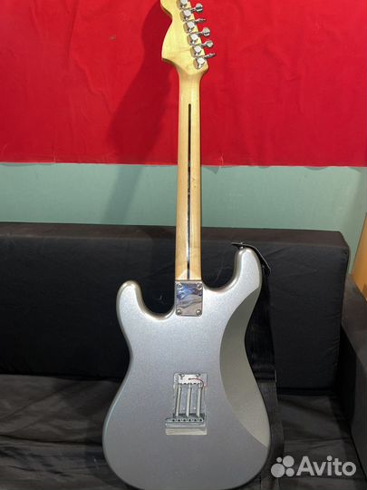 Электрогитара fender