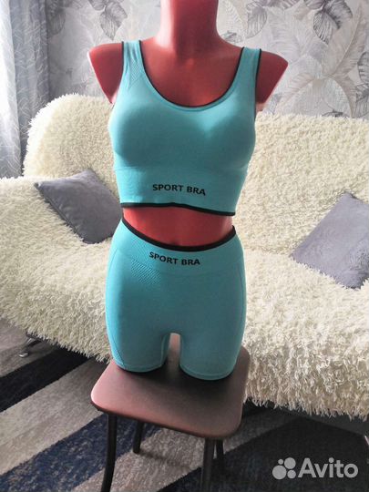 Костюм для фитнеса женский