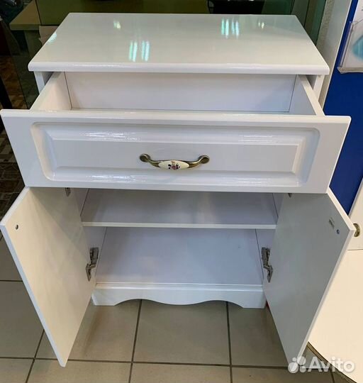 Тумба напольная