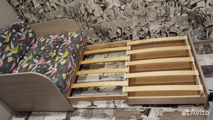 Продам диван детский