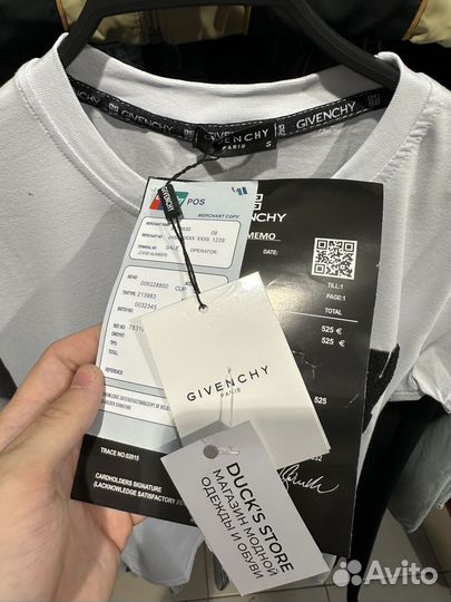 Футболка Givenchy