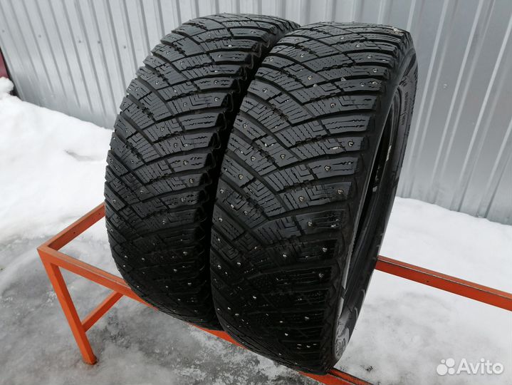 Goodyear Ultragrip Ice Arctic 215/60 R17 89H