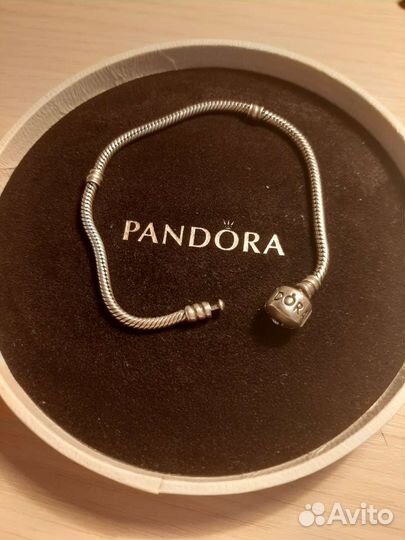 Браслет и шармы pandora