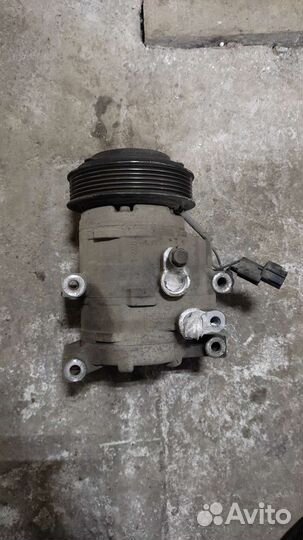 Компрессор кондиционера Kia Rio 3