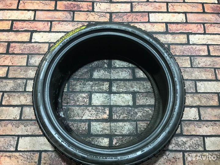 Kumho I'Zen KW27 245/35 R19 93W