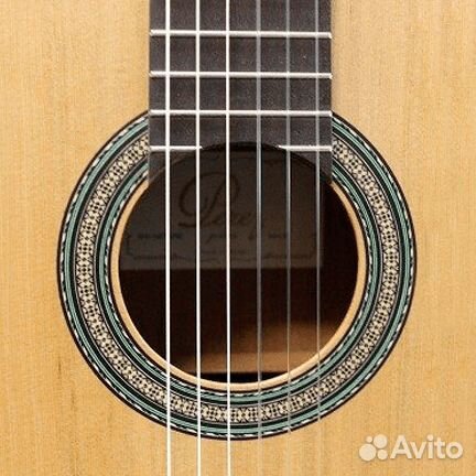 Классическая гитара Perez 600