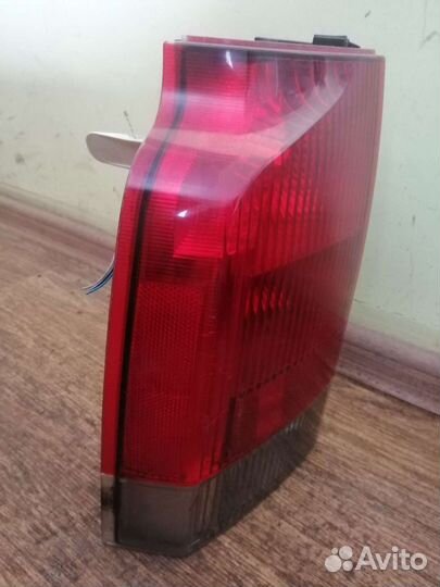 Фонарь левый нижний Volvo XC70, 2003