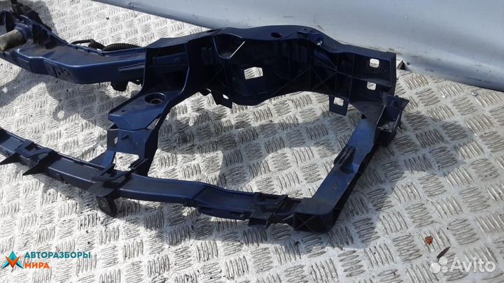 Передняя панель крепления облицовки (телевизор)