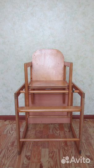 Стол и стульчик для кормления