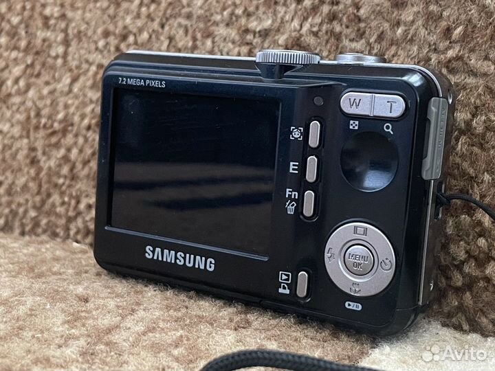 Компактный фотоаппарат samsung d760