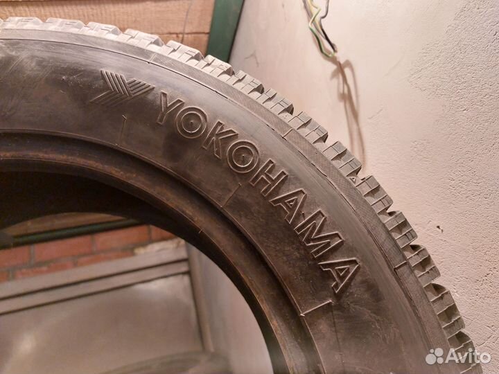 Yokohama Ice Guard F700Z 205/65 R16