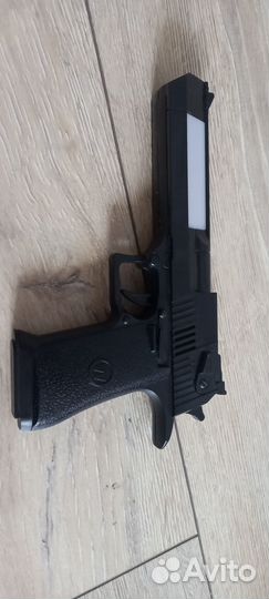 Игрушки и модели машин