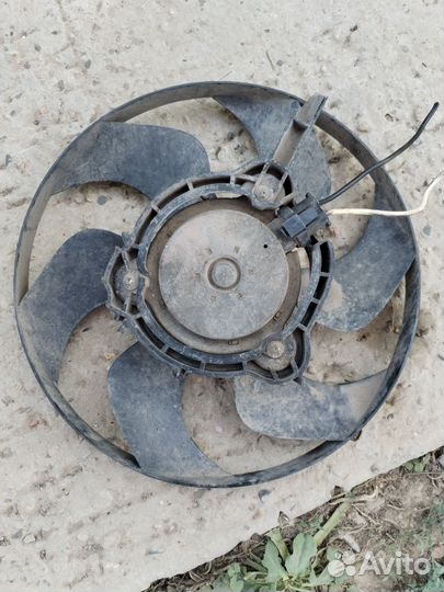 Вентилятор охлаждения радиатора Nissan Micra