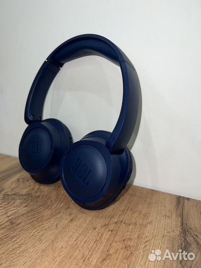 Беспроводные наушники jbl tune 1100