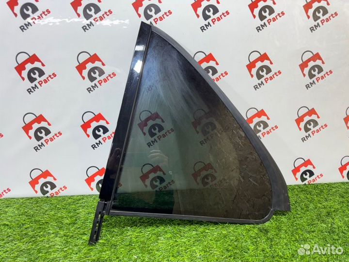 Форточка двери задняя левая Mercedes Gle 167