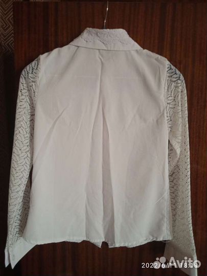 Белая блуза школьная