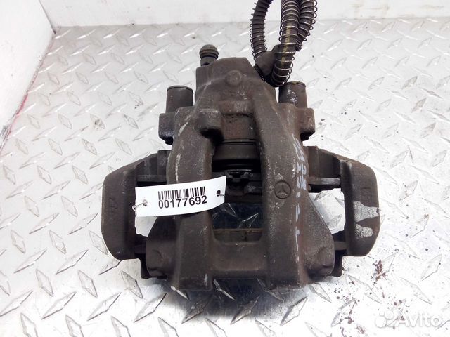 Суппорт задний левый Mercedes S-klasse W221