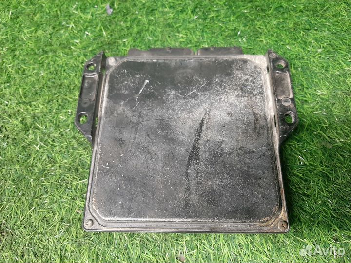 Блок управления двигателем Nissan Navara 2 D40