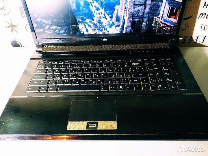 DNS P170EM - Core i3-3 Gen \ 4 озу \ GTX 660M \ 10