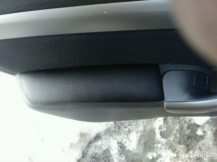 Подлокотник (накладка на дверь)