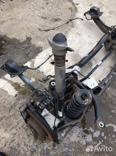 Volkswagen passat b 7 стойка амортизатора