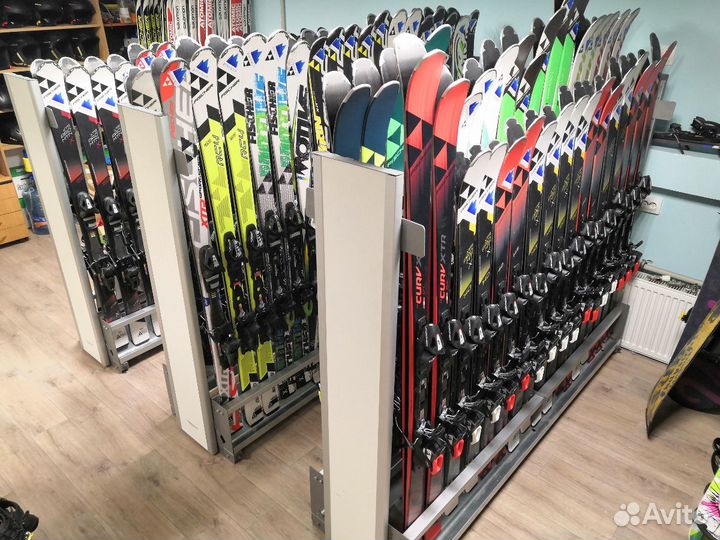 Прокат сноубордов, ватрушек горных и беговых лыж