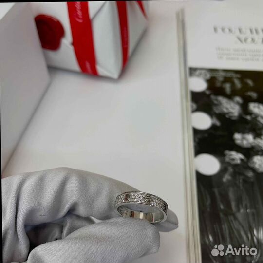 Кольцо Cartier Love Pave 0,45ct