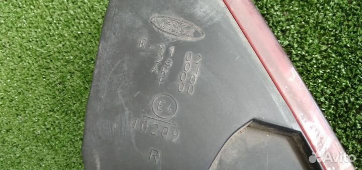 Фонарь правый Ford Focus 2 2005-2011