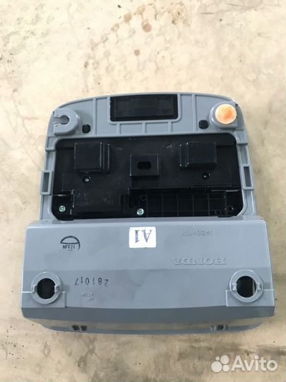 Плафон подсветки салона Honda Crv 5 2017-2021