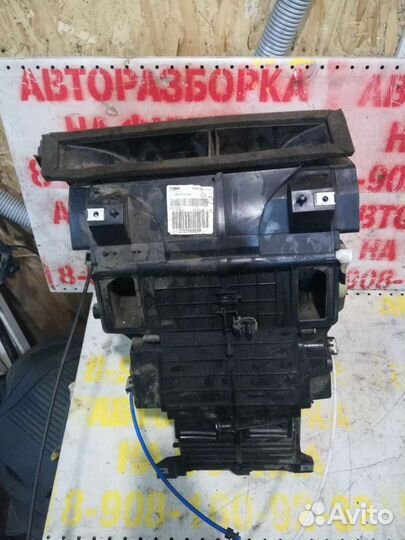 Корпус печки сандеро