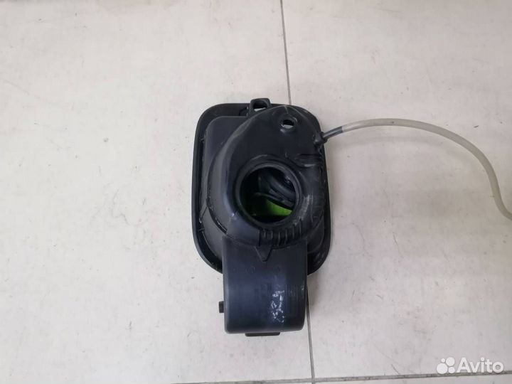 Лючок бензобака Skoda Octavia A7 2013