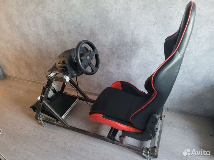 Кокпит для симрейсинга