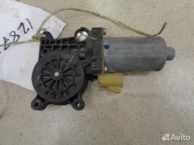 Моторчик стеклоподъемника задний правый Mercedes