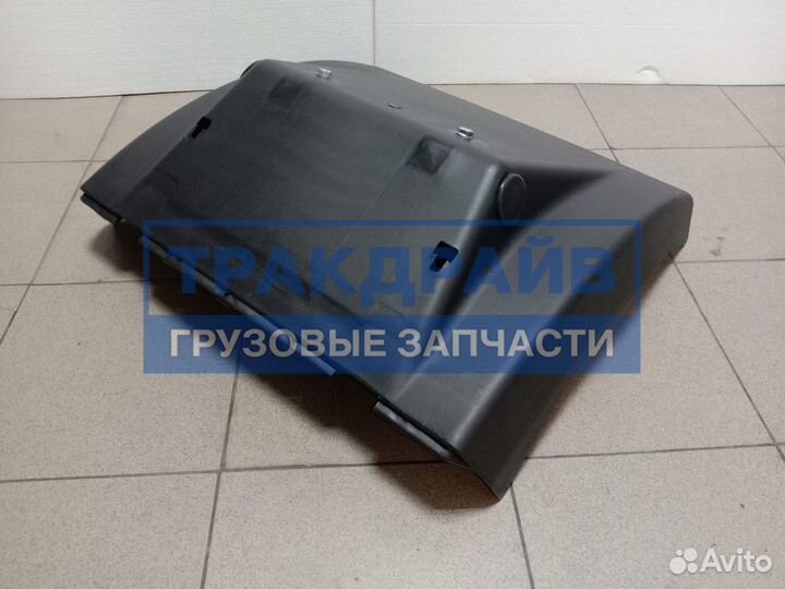 Крыло заднее Даф хф 95 105 передняя-задняя часть с кронштейном