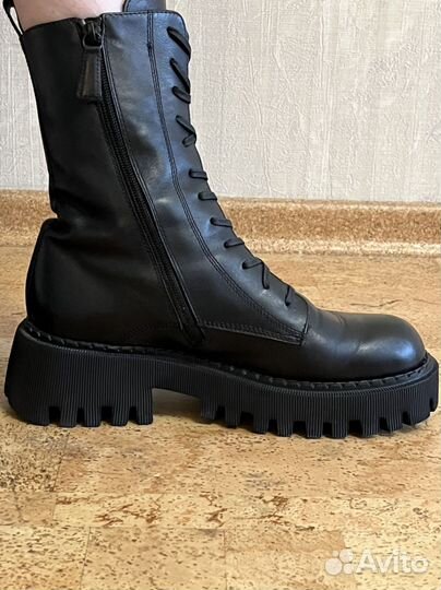 Ботинки зимние Loriblu (39)