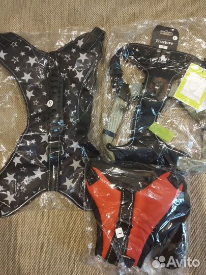 Шлейка с поводком для собак