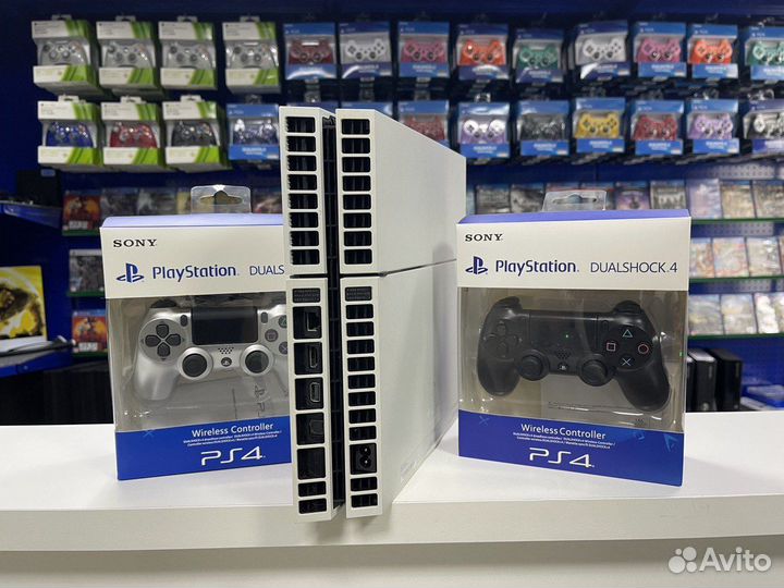 Sony PS 4 White