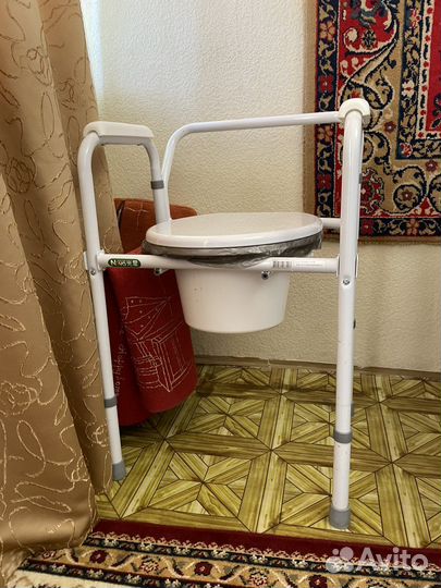 Кресло-туалет Nova