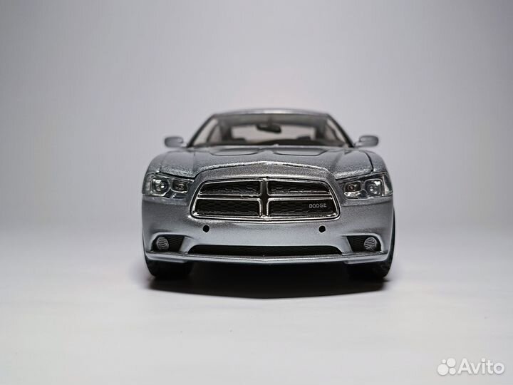 Модель Dodge Charger R/T Silver 2011 Motormax 1:24