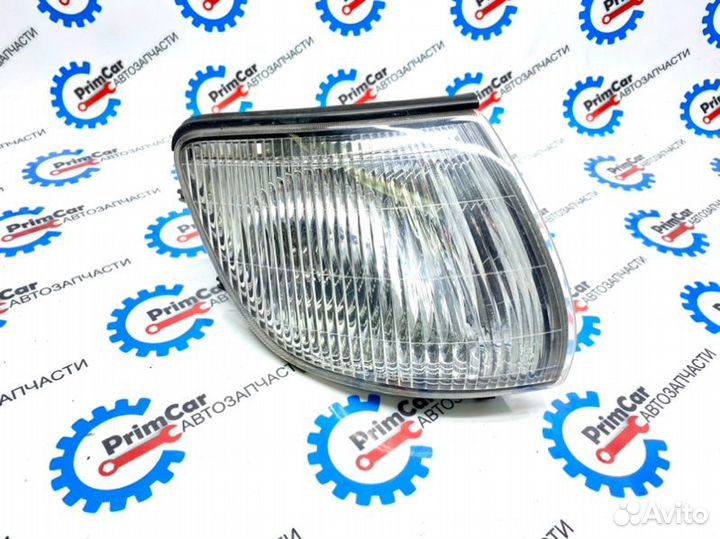 Габарит правый Mitsubishi Delica PA3V