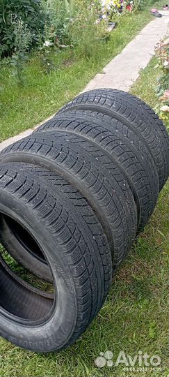 Triangle TR777 235/60 R18 103H