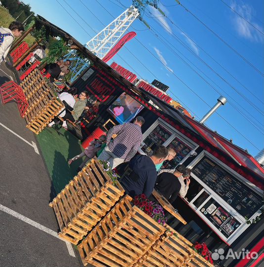 Кассир администатор в фуд контейнер